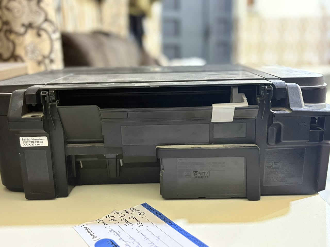 🎨🖨️ للبيع طابعة Canon PIXMA TS3140 — طابعة ملونة ممتازة 🟦🟩🟧
طابعة عملية جداً ونظيفة وشغّالة تمام كما واضح في الصور.

🔹 المواصفات بالتفصيل:
🟧 طابعة ملونة (Color Printer)
🖨️ 3 في 1: طباعة – تصوير – سكانر
📶 تعمل بـ WiFi
📱 تدعم الطباعة من الموبايل مباشرة
📄 درج ورق خلفي + مخرج أمامي
🔍 سكانر واضح ودقيق للصور والمستندات
📟 شاشة صغيرة للتحكم والإعدادات
💡 استهلاك حبر اقتصادي
⚡ سرعة مناسبة للاستخدام اليومي
📦 حجم خفيف وسهل النقل

🔸 الحالة:
✔️ بحالة ممتازة
✔️ محتاجة حبر فقط
للاستفسار ***********
