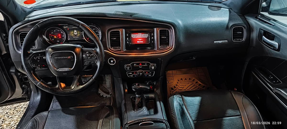 السلام عليكم معرض الماجد يرحب بكم احبتي 🥰 
جارجر 2016 اصل   تبديل باب فقط 
المواصفات واضحة بالصور
 للمزيد من المعلومات التواصل مع الرقم ***********
او زيارة معرضنا الكائن في الناصرية شارع يا حسين
