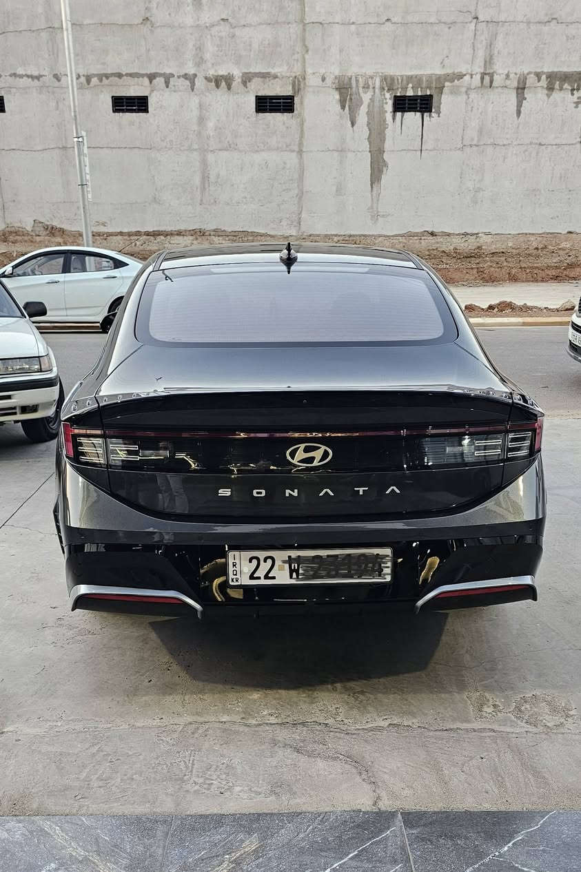 سوناتا ٢٠٢٤ للبيع
كوري باي كوري اصل غاز 
فول واحد على واحد 
رادار امامي خلفي وجانبي توقف ذاتي 
داخل اسود 
كشنات جلد كهرب وحار بارد 
حساسات امامي خلفي 
مري قلاب عند الرجوع
لايت زنون 
شاشة كبيرة وانارة محيطية
صندوق كهربائي 
السيارة كلين بدون ضرر 
جديدة احلى من الصور 
ماشية  ٥٧  كيلو 
السعر  190 $
للتواصل  ***********

