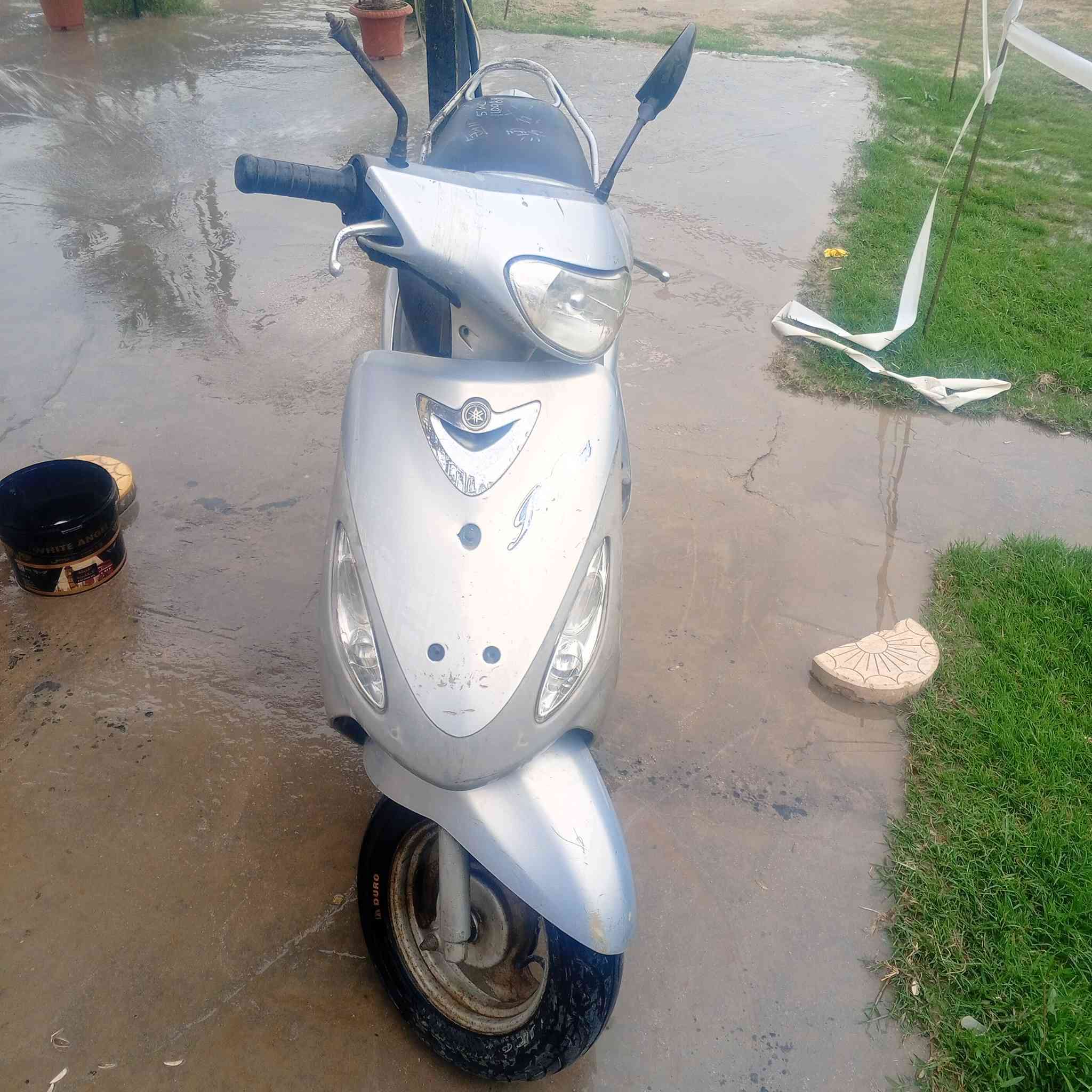 السلام عليكم دراجه ماكس للبيع كامله على اخر حبايه مفتوحه مره وحده ..
السعر 500وبيه مجال 
مكاني بابل حي الصحه 
***********
