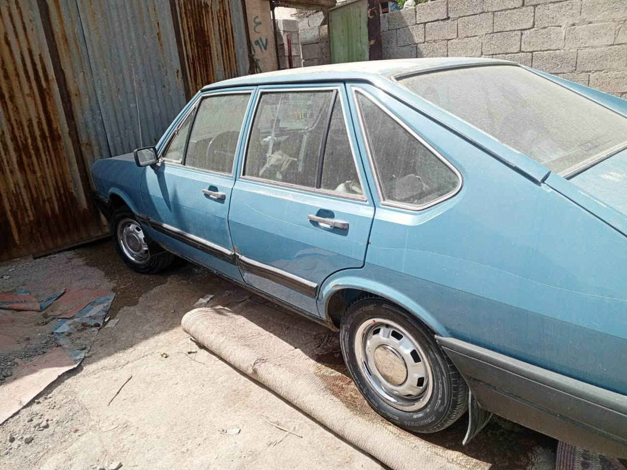 برازيلي فوكس واكن نضافة فول تبريد وي السويج موديل 85 رقم بغداد كلشي بيهة بلادي ومشروع وطني  مكاني بغداد  السعر 38 وبي مجال سيارة انتيكة  رقم ***********
