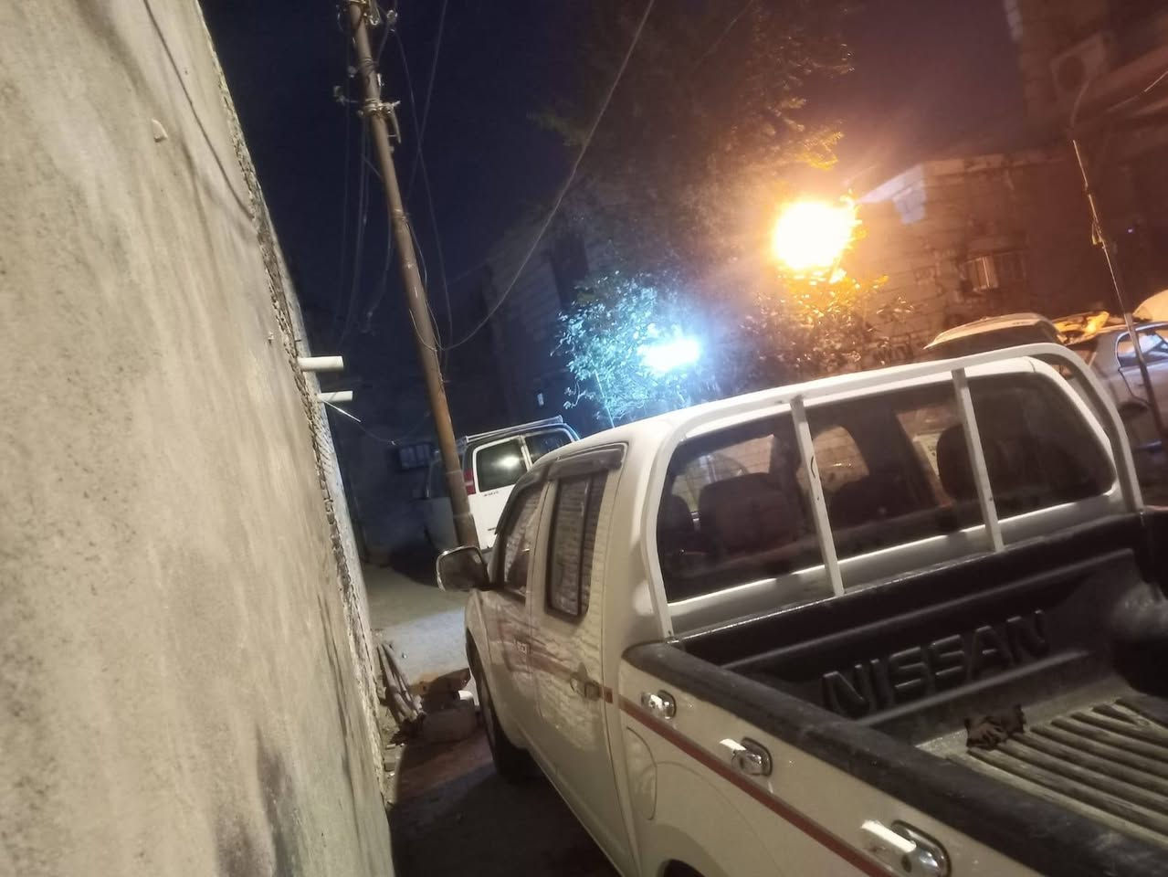 السلام عليكم نيسان نيفارا 2010 للبيع رقم بصرة بأسمي مميز بيها مكانات صبغ كير ومحرك مكفولات العنوان البصرة 
للأستفسار 
***********
