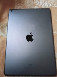 ايباد 8 النضافه 10/80 ذاكرته 128 ملحقات فقط شاحنه  رقمي 07864582292 سع...