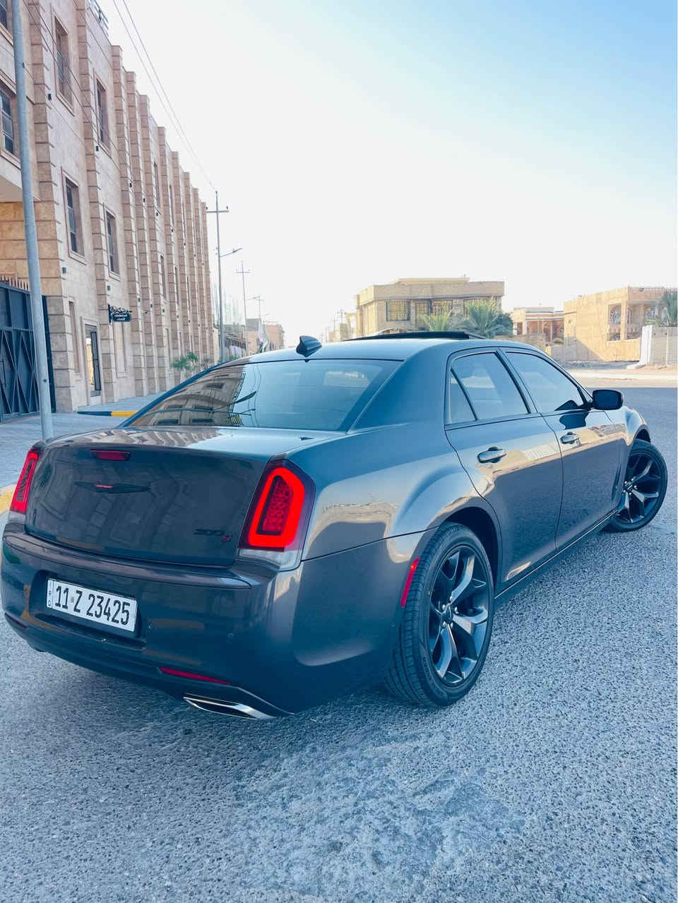 سلام عليكم 
كرايسلر 300s 2023 
مكفوله ضربه وصبغ وبارد ودعاميات 
 دمام بالصندوك بانوراما كشنات حضن s وتبريد تدفئه كشنات وستيرا ونقط عمياء بالمري وأشاره بالمرايه حساسات امامي خلفي تشغيل عن بعد ماشيه 40 الف كيلو متر وبقيه المواصفات معروفه رقم بغداد الدولي تحويل ثاني يوم سياره جاهزه مابيه كل نقص الحمدالله تخم تاير هسه شاده حداديه مكفوله مكينه كير مكفولات مكاني البصره الجبيله قرب مول بصره تايم 
للاستفسار 
*********** البصرة, العراق
