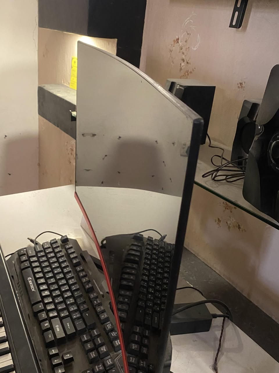 السلام عليكم 
تجميعه للبيع 
شاشة حجم 32 مقوسه ماليزي 4k
مواصفاتها 
كارت gtx 1050 ti 
Ram 2x8
Hard 1T
Super Power 500w
Intel (R) core (TM) i5 9600KF CPU @ 3.70GHz
وبقيه تفاصيل بالصور 
للاستفسار واتساب ***********
