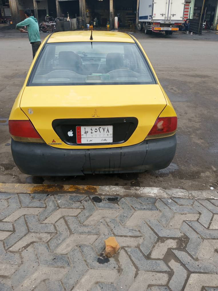 سلام عليكم 
لانسر 2010 سياره مصفره هيئه شرط تحويل
مكينه كير جديد صار شهر من شديتهن
مكينه 1500 تبريد شغال صدر جديد 
سياره ابيع مصبوغ حزام هيه ما مصبوغه حزام بس صبغته محلوه بيه جملغات 2امامي بدون داخل وبيه جاملغ خفلي اثر شخوط بدون ضربه بس لونه مطالع فه ابيع حزام سعر 60 وبيه مجال مكان بغداد
*********** بغداد, العراق
