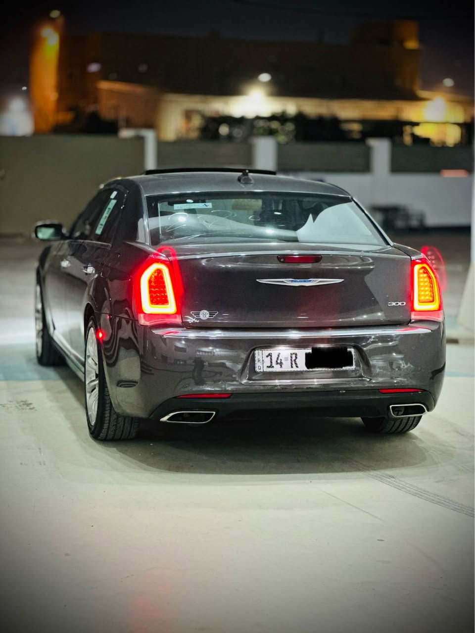 السلام عليكم 
كرايسلر اوباما C300
موديل 2020 اصل 
رقم بصرة انكليزي
مواصفات C 
فول مواصفات 
بنراما 
خزن ميموري 
ستيرن كهرباء
كشنات كهرباء
كشن تدفئة تبريد
ماشية 66 
حادث جاملغ امامي فقط بدون دواخل مبدل بلادي نفس اللون 
جاهزة مكينة كير حدادة تبريد 
عنوان البصرة الطويسة
ه/*********** البصرة, العراق
