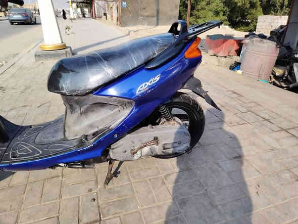 دراجة دولفين للبيع السعر ٦٠٠ وبيهه مجال الشراي يتصل عل الرقم *********** مكانهه السماوه كرهبايات شغاله سلف هندر مكينه ناعمه
