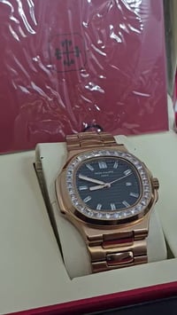 ماستر • ساعة كوارتز • ياباني