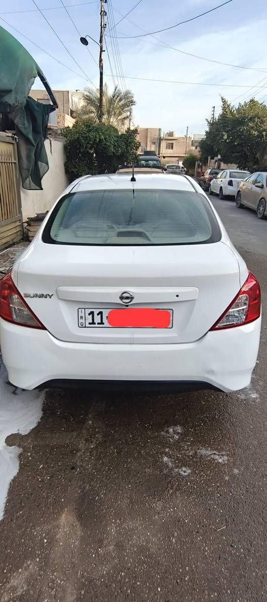 السلام عليكم 
نيسان سني 2022 نضيفه كلش 
(رقم بغداد) دولي باسمي 
ماشيه 83 كم 
شاشه أندرويد + كاميرا خلفيه
السياره مابيها أي ضربه ولا تبديل بيهه شخط زغير موضحه بالصوره تدفئه تبريد ثلج السعر ١٢٣ بيها مجال بسيط 
مكان السياره زعفرانيه
رقمي 
***********
