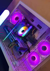 Xeon E5-2670 v3 • RX 6500 XT • بصرة حكيمية