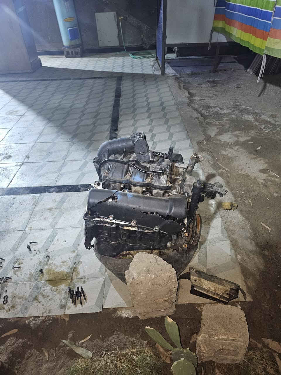 السلام عليكم 
متاح مكينه جيب لبرتي 6 سلندر 3700  مكينه بيه تبخير  وبدلته
ثمن ب العدل  وخذه.  ناصريه مركز ***********
