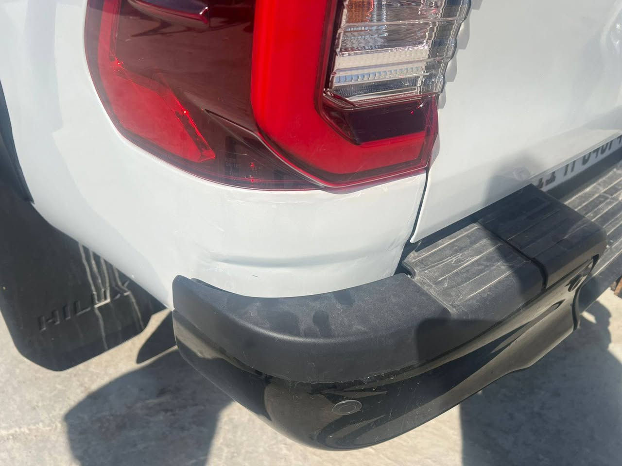 السلام عليكم
مكلف بنشر
تويوتا هايلوكس 2024 GR كويتي
ماشية ٢٨ ألف
عليها كماليات وسلايد للبدي اصلي 
رقم بغداد باسمي السيارة بحالة الوكالة مكفولة عدا كارت جوة البكلايت موضح بالصورة اثر طخة بسيطة...السعر ٤٢٥ ورقة وبيها مجال بسيط
مكان السيارة بابل 
***********
