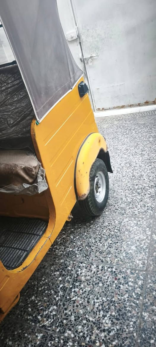 للبيع 2020 سنويه باسمي تحويل مباشر مكان بغداد بيها ضربات موضحها مكينه مكفولة ممفتوحه
السعر 6،800


**إذا كنت صاحب هذا الإعلان وتريد حذفه لأي سبب، رجاءا أرسل رسالة إلى الدعم الفني**