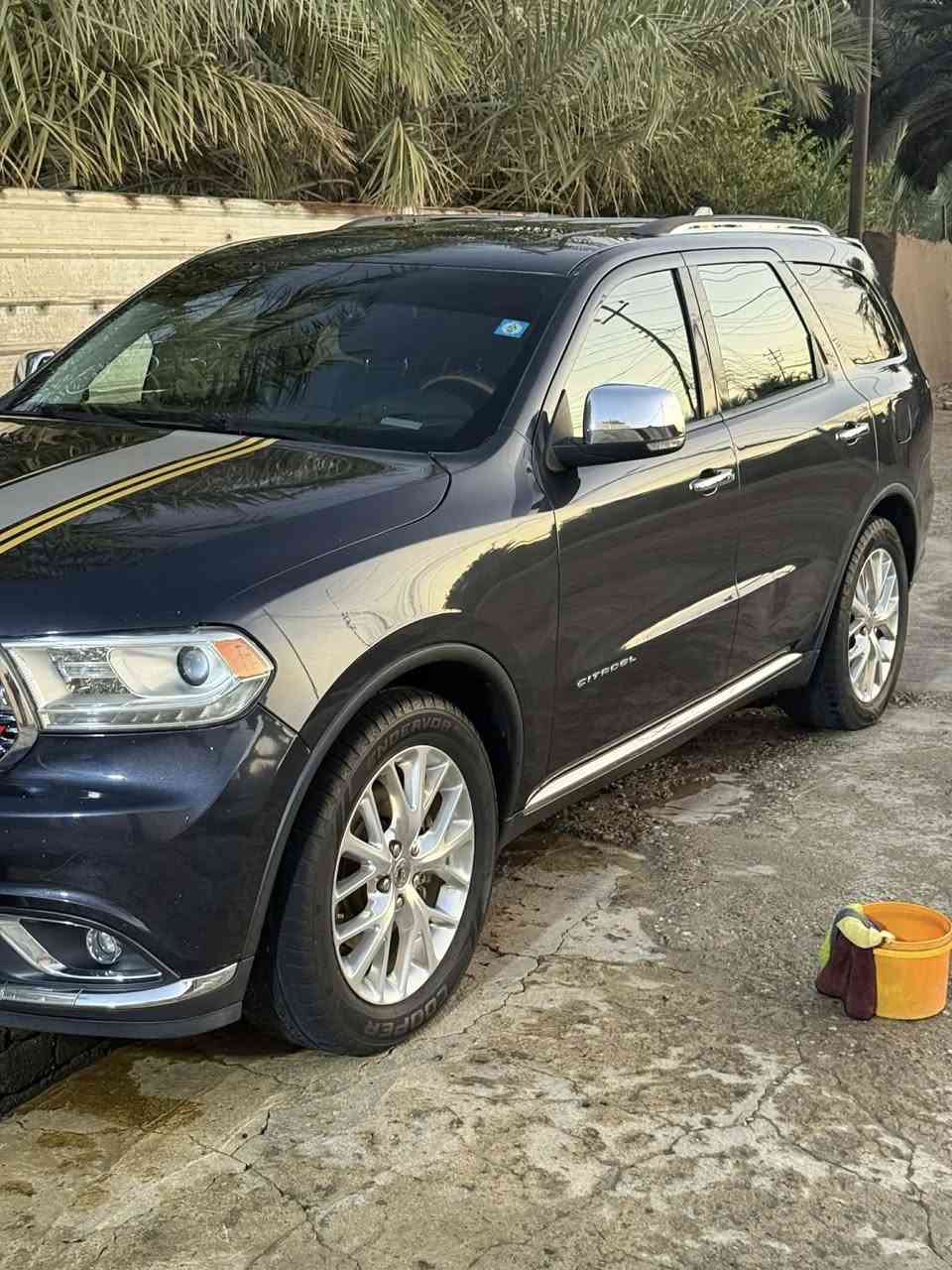 السلام عليكم للبيع فقط
دورنكو للبيع موديل 2014 كفاله عامه من 
محرك 3600
رقم انكليزي كتاب ظباط صلاح الدين 

 الصبغ والتبديل السياره كلش جديده   
بيها لهبت نار بالبنيد بصيطه جدآ  الفحص مرفق مع الصور 
 ما بيها حادث مسبق
رقم انكليزي كتاب ظباط صلاح الدين تحويل ثاني يوم
مواصفات السياره سي تايتل
تدفئه كشنات
تدفئه ستيرن
كشنات كهربائيه 
شاشه ذكيه
تحكمات ستيرن
تطعيمات نيكل
بصمه ابواب
تبريد مركزي

راكب7 مكان السياره ناصريه  
بجم كبس
السعر 210 بيها مجال الطيبين (***********)
