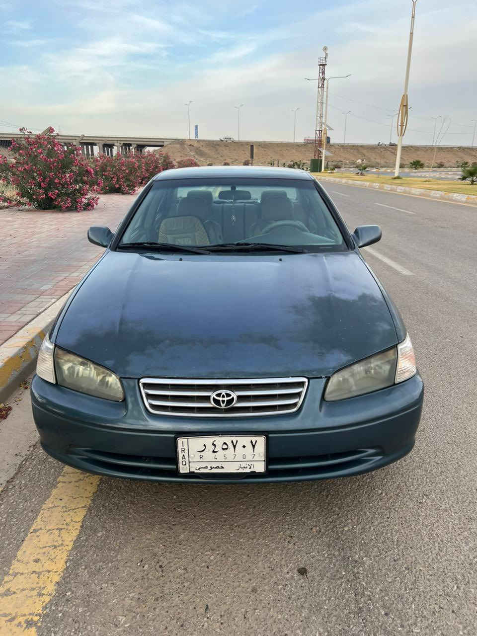 السلام عليكم كامري 2001 وراد أمريكي السيارة نظيفة إدامة كامله قبل شهر  صبغ بلاد عدا جاملغ وشويه من البنيد  للاستفسار الاتصال على الرقم ***********   السعر 90 ورقة مكان السيارة الفلوجة
