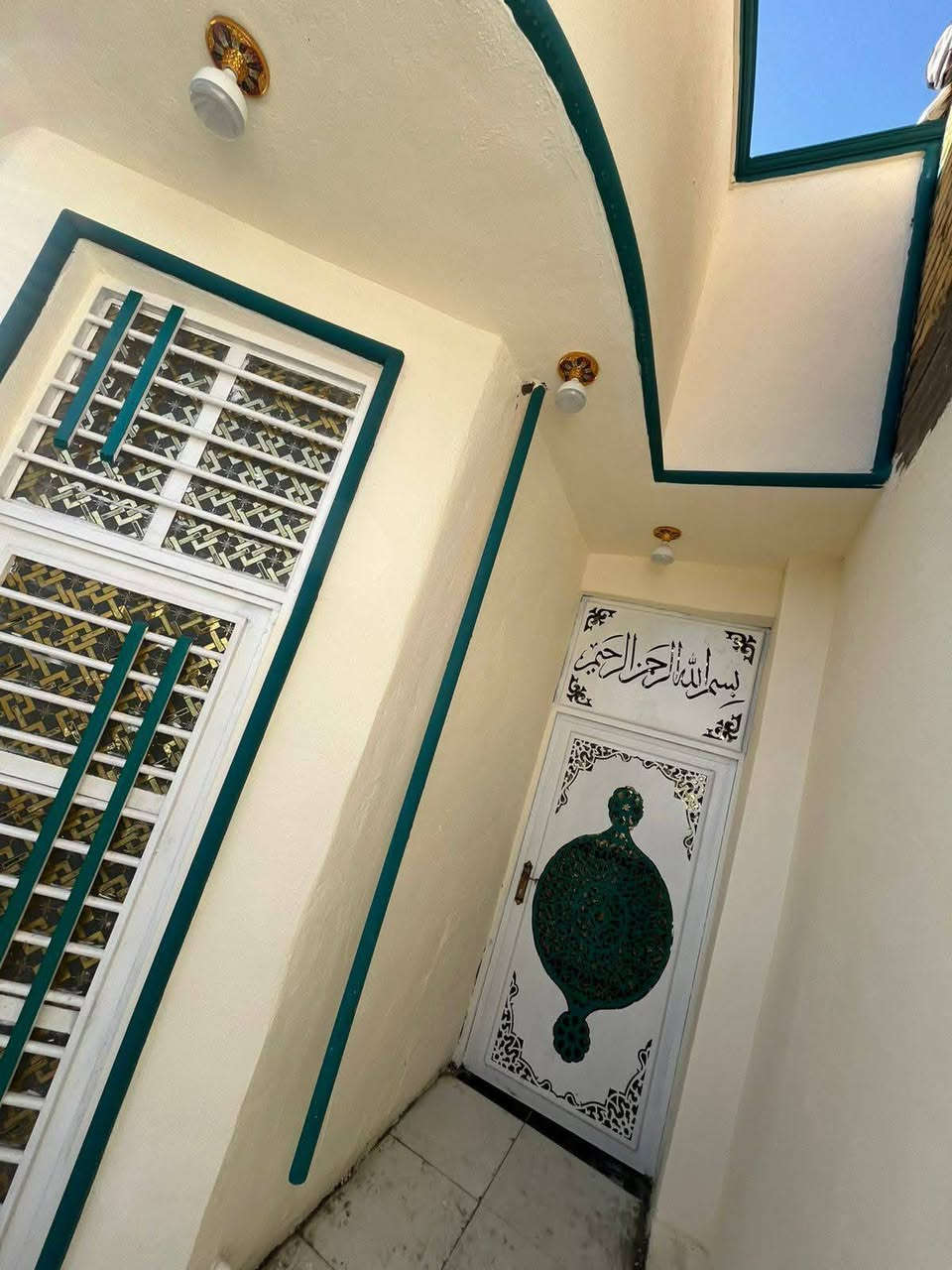 يًـًــعلن مـــًكتب عــٕٓــقارات عَٕـــلي قٕـــحطان الٕـــخفاحي 🏡
عن دار مساحه 100 متر واجها ( 5 ) ونزال ( 20 )

شارع  ( 8 ) متر بناء طابوك فقط البيتونه بلوك تسليم 

مفتاح 🔑 صف العقار طابو زراعي سند ( 25 ) تحويل 

مباشر البناء  ـــــ صاله / مطبخ / كلدور / غرفه نوم وحده /

حمامات داخليه وخارجيه شغل درجه أولى ومتعوب عليه 

تفاصيل اكثر مكتب عقارات علي قحطان الكائن بابل سيف سعد 

قرب باب العلوه المخضر مــًكتب عـٍقارات عـٌّلي  قـٌحطان 

#ملاحظه 👇🏿
عندك عقار .. طابو صرف أو زراعي أو ايجار .. 
بناء أو ترميم هدم الدور واستشارات 
كل مايخص العقار اتفضل للمكتب ( كـــل الـــهلا بـــكم )

للأتصال ‏‪0778 075 4398‬‏

واتساب ***********
