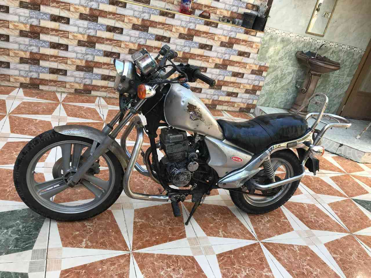 سلام وعليكم دايلم فحل البيع طافي عايزة صابع يعني يرادله خمسين ألف يرجع ماطور سعر 300وبي مجال مكان الماطور عزيزبلد رقم الهاتف ***********
