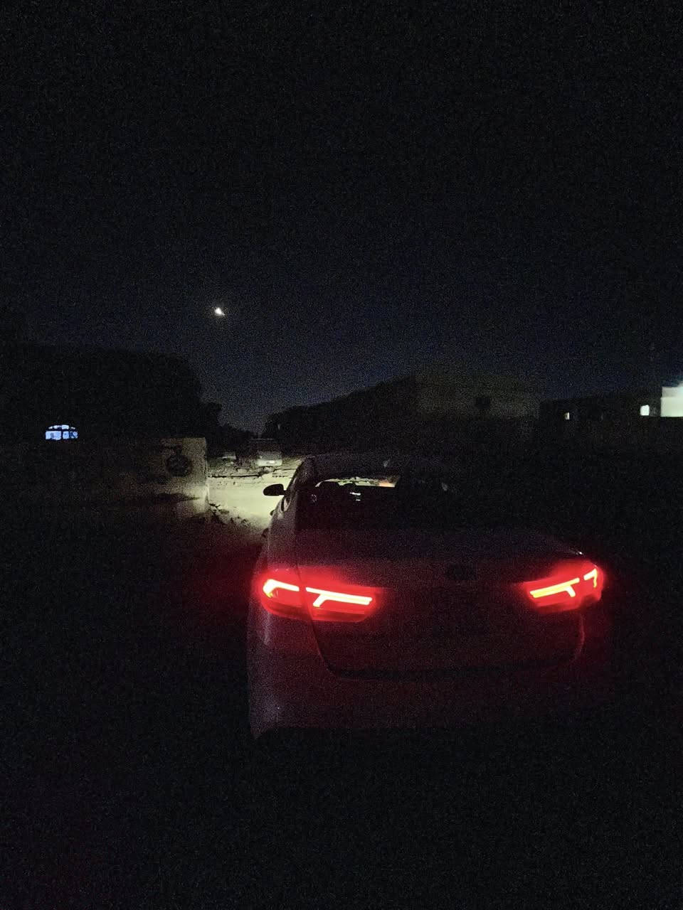 سلام عليكم
كيا اوبتما ٢٠١٦  امريكي مكينة ٢٠٠٠ تيربو ونشطة حيل  مواصفات SX
بردات + كشنات تدفئة + ستيرن تدفئة وبعد بيها مواصفات بصمة تشغيل وبصمة ابواب وكشن كهربائي 
الون ابيض رقمها بغداد يعتبر مميز (61100) هزة جديدة سنوية جديدة تحويل مباشر متتاخر 
حادثها خلفي صندوق ومبدل وكالة نفس الون هوه والدعامية وبيها البيبان مرشوشة كلير من امريكا 
بيها سونار السيارة مسوي قبل ١٠ ايام 
السعر (122$) وبيها مجال نظيفة ومناقصها شي السيارة بس كم ملاحظة كلش بسيطات دبل واكف وجامة فالتة من الماطور  صور الحادث موجودة وية الصور 
ماشية (٩٧) الف 
مكانها بغداد / الرصافة / ومتواجد بالكرخ هم 
الاستفسار اكثر 
*********** 
اكو واتساب راسلني اذا تريد وادزلك السونار بجم مكفول وكبس مكينة وكير مكفولات ممفتوحات ابد الايرباكات كلها سليمة 
متعجبك اذكر الحبيب محمد بكلمة وكمل تصفح 🖤
