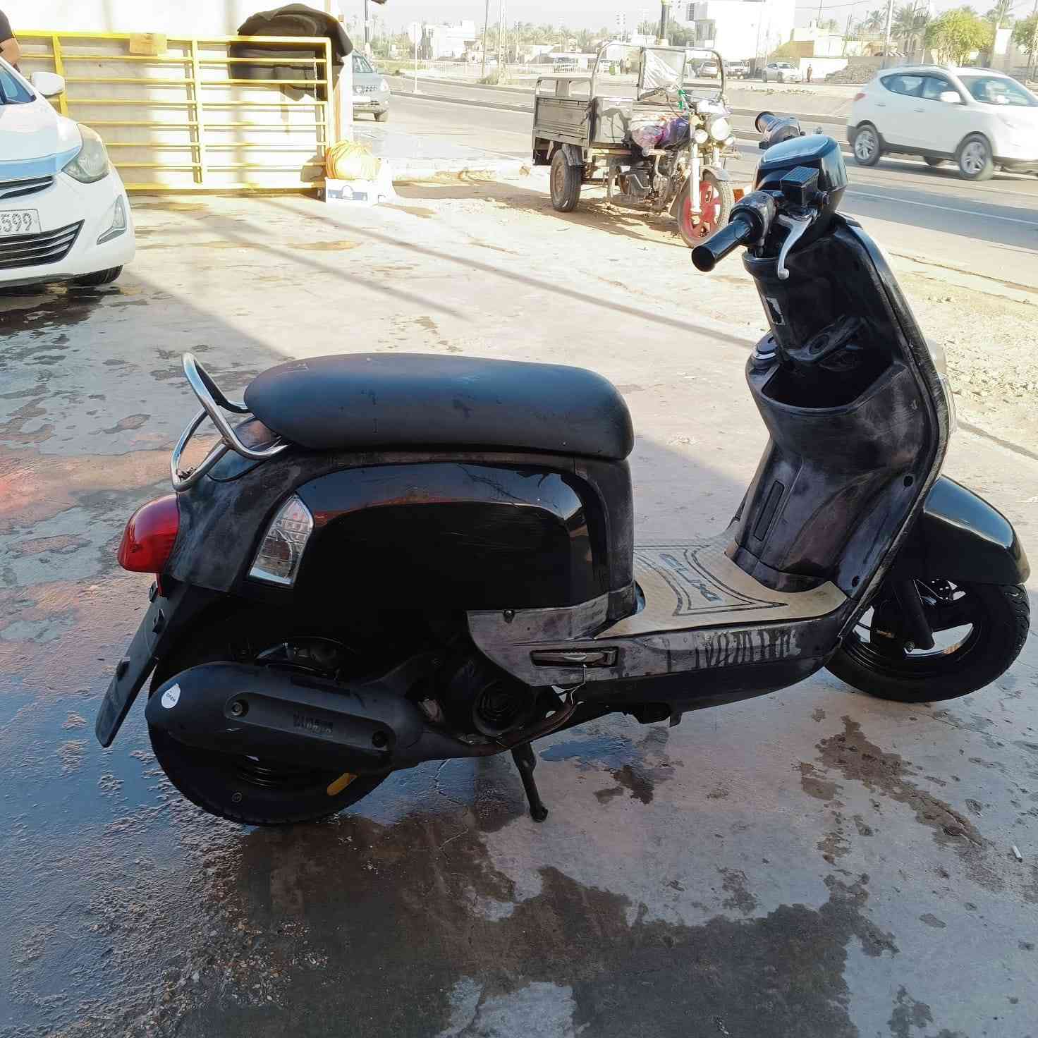 سلام عليكم درجه بوليس للبيع درجه ما مفتوحه بلاديه كله ابلاديه ختم واحد ويه المكينه الدراجه جاهزه من كلشي اوكلشي شغال عداد كيلو متر اوعداد بانزين اكلوبات كله شغال محركه ناعم اوشلعه اومعدال يخبل وين ميعجبك افحص مكاني كربلاء الكنطره البيضه السعر 800اوبيه مجال للشراي يتصل على الرقم ***********
