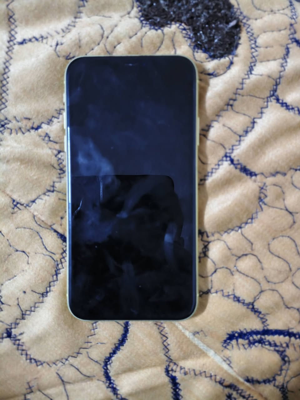 ايفون 11 عادي
ذاكره 128

بطاريه 95

الجهاز شركه 

السعر 290 شراي يجي خاص لو عل رقم موجود ***********
