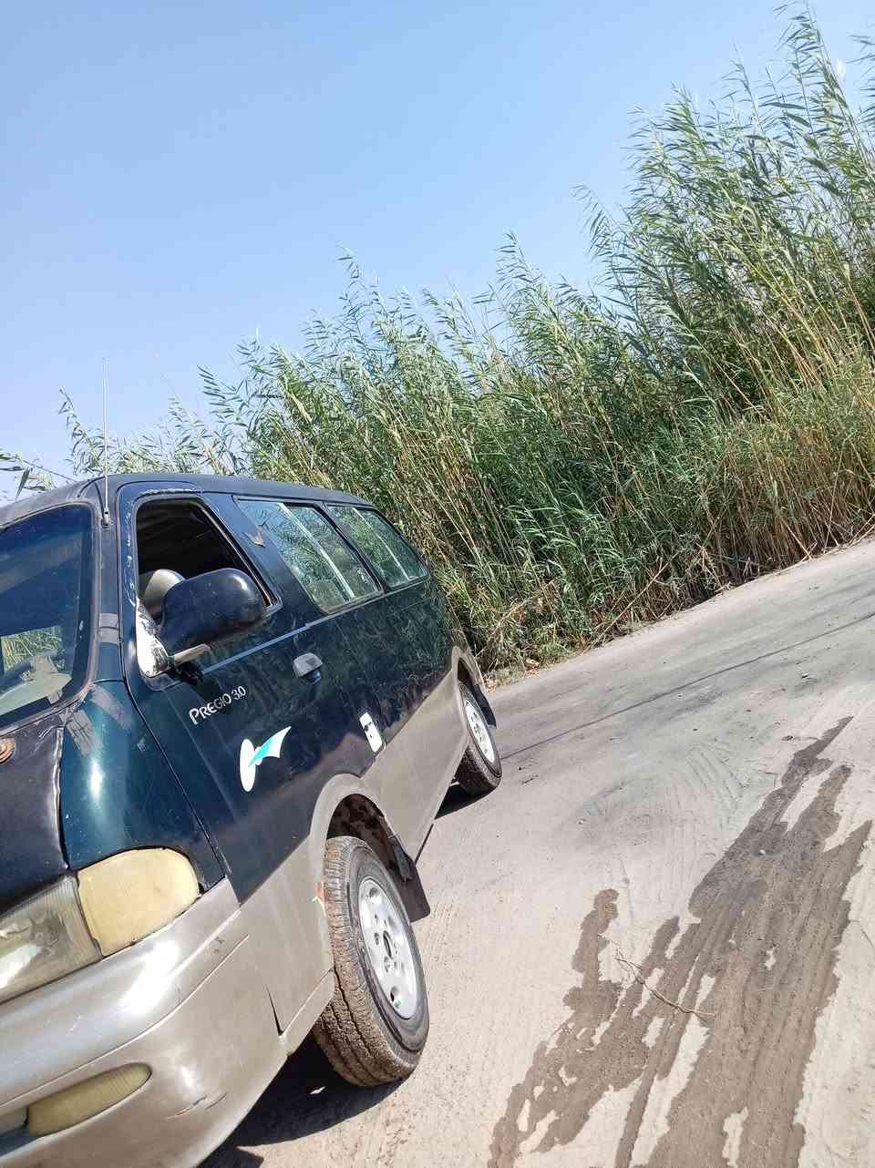 سياره مديل ١٩٩٧ للبيع فقط محرك وكير مكفول و كشر بلادي من كلشي سنويه ٢٠٣١ و بسمي تحويل ثاني يوم  و رقم انكليزي للتواصل على الرقم ***********
