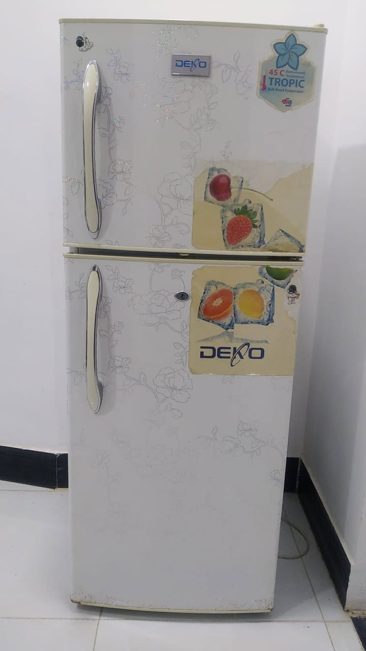 مكلف بل نشر
مكلف بل نشر 
متاح غرفه نوم تركيه للبيع نضيفه كلش 
كنتور 6 بيبان 
وزاويه 2 باب  ومرايه طويله 
جربايه هيه ودوشك وميوزته 
وجرارات عدد 4 وميز تواليت 
ثلاجه حجم وسط 
الغرفه ب مليون وبيه مجال 
والثلاجه ب 100 وبيه مجال 
التوصل الاتصال عل الرقم ‭٠٧٧١ ٨٠٧ ٣٧٠٥‬
