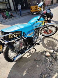 07710426184 دراجه للبيع موديل 25 عنوان بغداد بوشام سعر 580 وبيها مجال