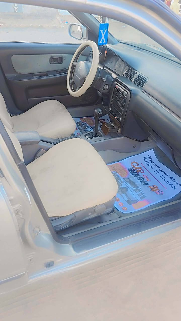 السلام عليكم نيسان سني موديل 95 اوتوماتيك محرك ١٦٠٠خير من الله  رقم انكليزي لسياره ب٤٠ورقه وبيه مجال

الشراي يتصل 
***********
