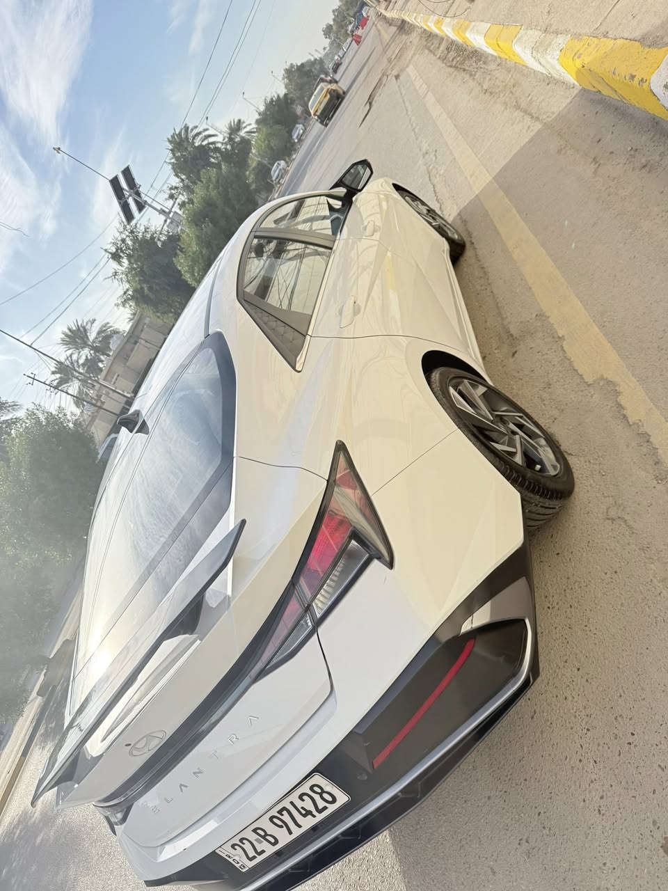 السلام عليكم 
النترا 2024 وارد صين 
مكينة 1500 دبل نوزل 
رقم اربيل 
السياره اخذته زيرو وحالياً ماشية 20 الف 
صار بيها بارد بالبنيد اثر طخة بسيطة 
والباقي كفالة 
السعر 143 ورقة وبيها مجال 
للتواصل *********** خالد الجبوري
