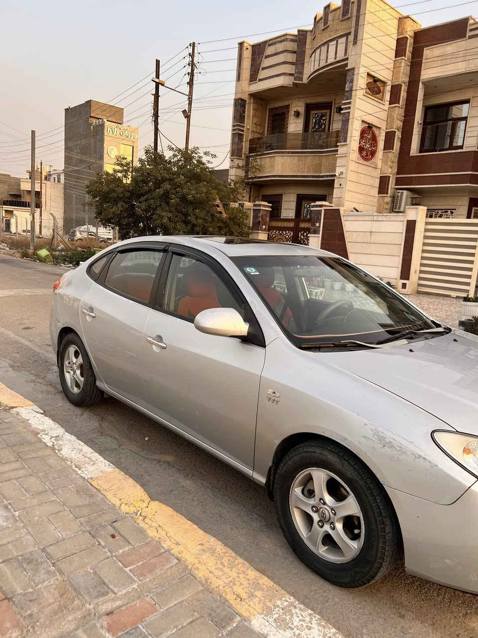 سلام عليكم سياره للبيع  افانتي موديل 2007 وارد كوري فول مواصفات تخم تاير منضومه تبريد وتدفئة جديد المحرك بي تنقيص رقم ديالى السياره بسمي ***********
