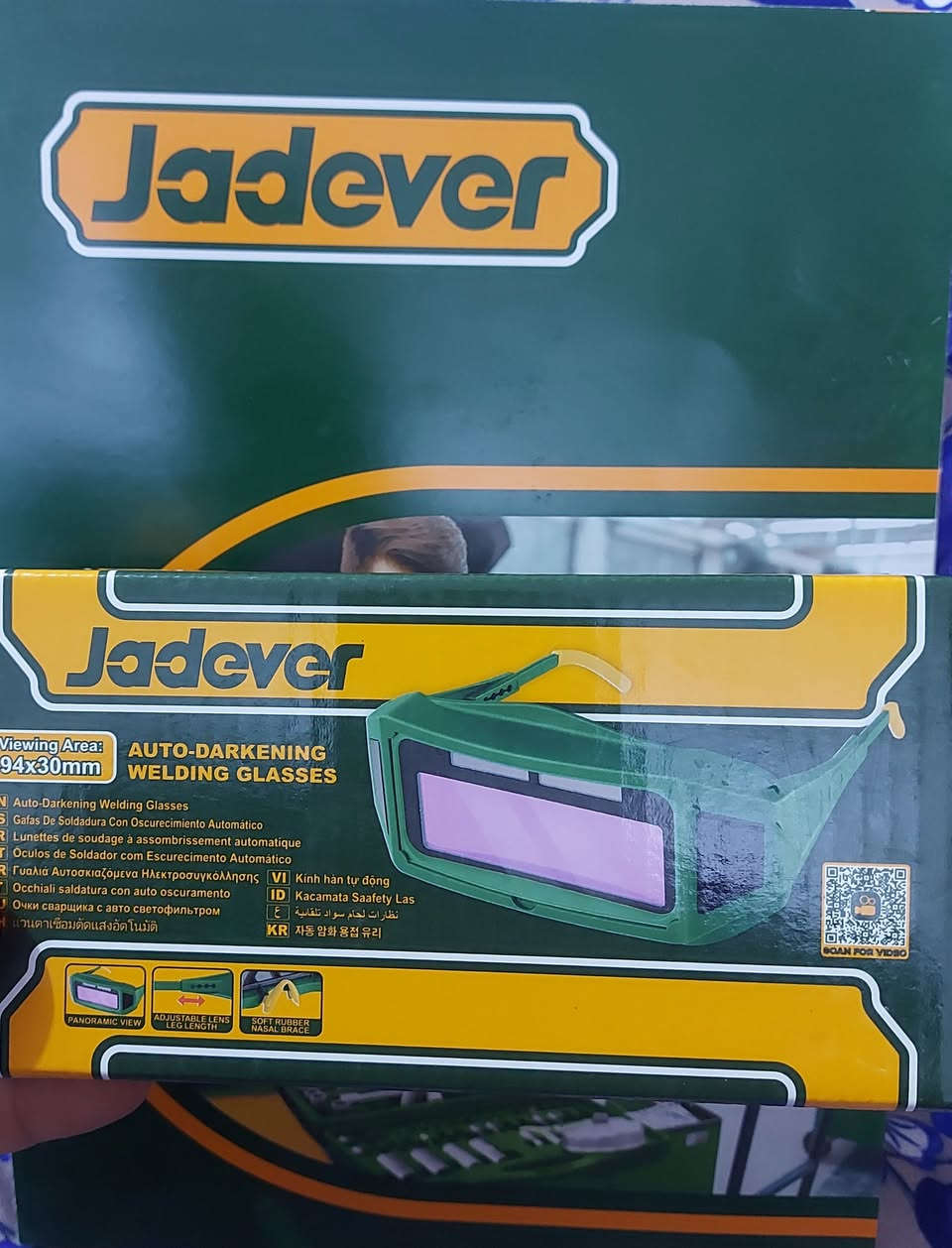 الى كل اخوتنا الحدادين ...نظارة لحام الكترونية من ماركة جيدافر نوعية درجة اولى شحن الكتروني ماركة رصينة ومعروفة كوالتي عالي متوفر كمية محدودة .
السعر ١٣ الف دينار


**إذا كنت صاحب هذا الإعلان وتريد حذفه لأي سبب، رجاءا أرسل رسالة إلى الدعم الفني**