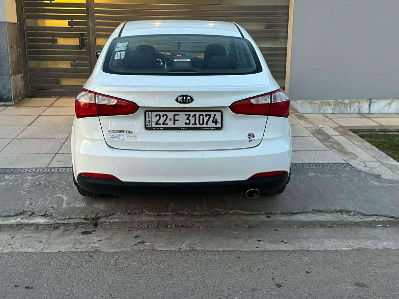 سيراتو ١٤ خليجي مكفوله من الصبغ قطعتين بارد فقط ممشى السياره ١٣٥ km
مكينه كير شركه 

حداديه جديده لايت زنون عدسه

السياره فتحه وتحكم وقطعتين تبريد وشاشه السعر 120وبيهه مجال جدا قليل السياره باسمي هزه جديده رقمي ***********
