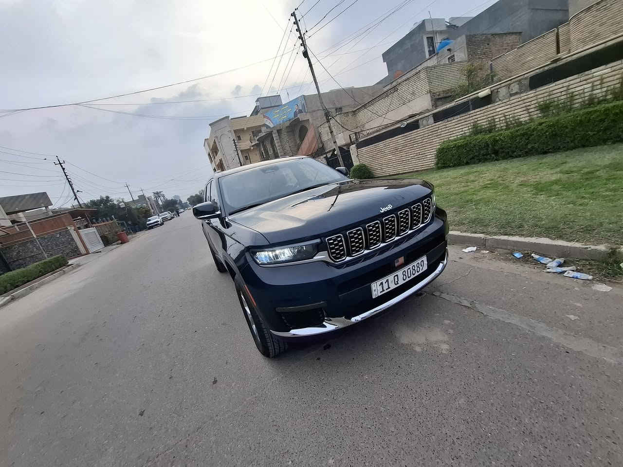 سلام عليكم جيب ٢٣ حادث جاملغ وبنيد بدون دواخل بدنة راديترات تبريد براكيت علة وضعة كلة بلادي بدون ايرباك ماشية ١٠ ٧راكب منفصل فئة لمتدد فول عدة السلاليت مكان بغداد البياع *********** جمعة مباركة للجميع
