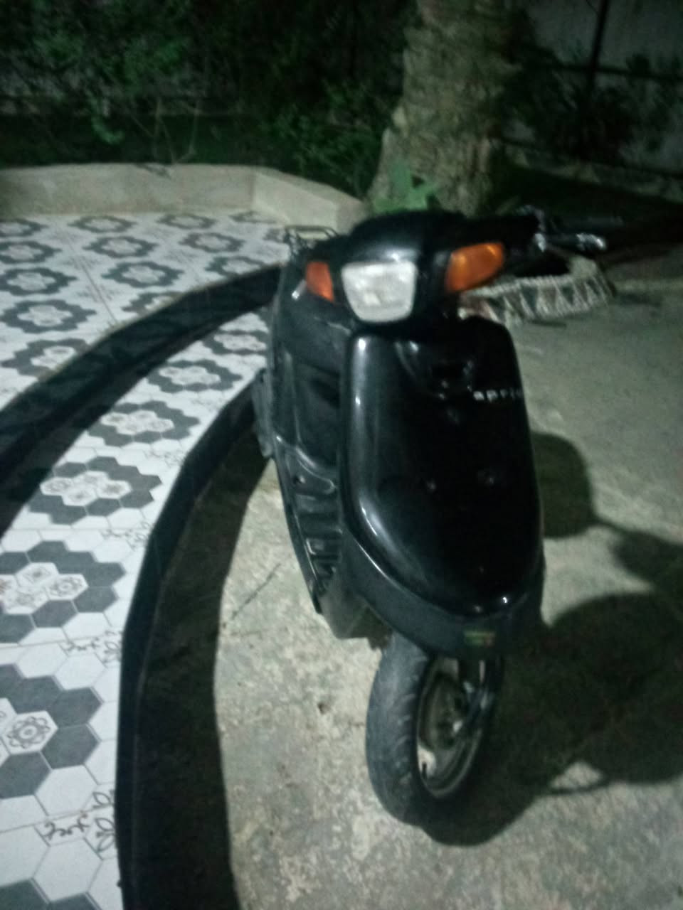 السلام عليكم دراجه للبيع شغاله نظيفه السعر175المكان كربلاء الحسينيه  ***********
