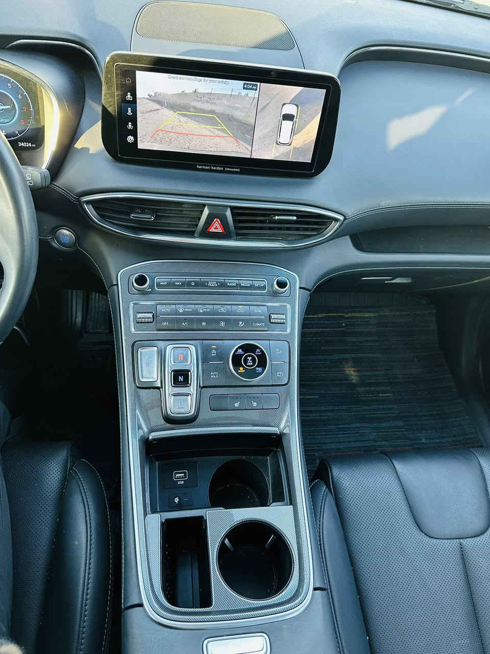 ﷽
سنتافيه (2023) وارد امريكي
\___\___\___\___\___\__\

مواصفات فول 1/1 
مواصفات:- بصمه - بانو راما - محرك 2500-
حساسات - رادارات - صندوك كهرباء - 4 كامرات-
شحن لاسلكي - لون سمنتي - قطعتين تبريد -
كشنات جلد - كشنات كهرباء - 

الضرر :- تبديل جاملغ وبنيد 
السعر ( 210 ) مرقم بغداد 

مكان السياره بغدادالزعفرانية 
التصال ***********
