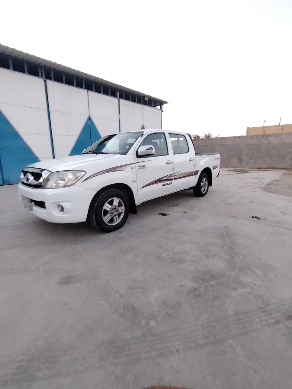 ✅سلام عليكم 
✅سياره للبيع 
✅تيوتا هايلكس
✅مديل 9
✅ سياره كفالة عامه 
✅ من صبغ من ضربه من كص من نقل جثه 
✅ رقم سياره مثنى دولي 
✅ بسمي 
✅ سنويه جديده (30)
✅ مكينه كير جديد
✅ مكينه شرط برغي مامفتوح  بيه 
✅ سياره جديده شرط احلا من صور 
✅ السعر خاص  
✅ مكان السياره الديوانية قضاء غماس 
✅ رقم الهاتف //***********// رقم بي واتساب
