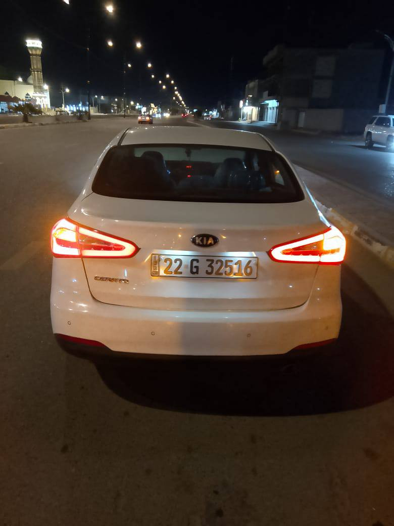 السلام عليكم سيراتو 2014فول مواصفات عده الفتحه وارد ايراني السياره كفالة عامه كشنات جلد تبريد قطعتين بصمه تحكمات ستيرن مثبت سرعه بيهه هواي مواصفات بعد
السعر 140وبيهه مجال للطيبين 
***********
***********
