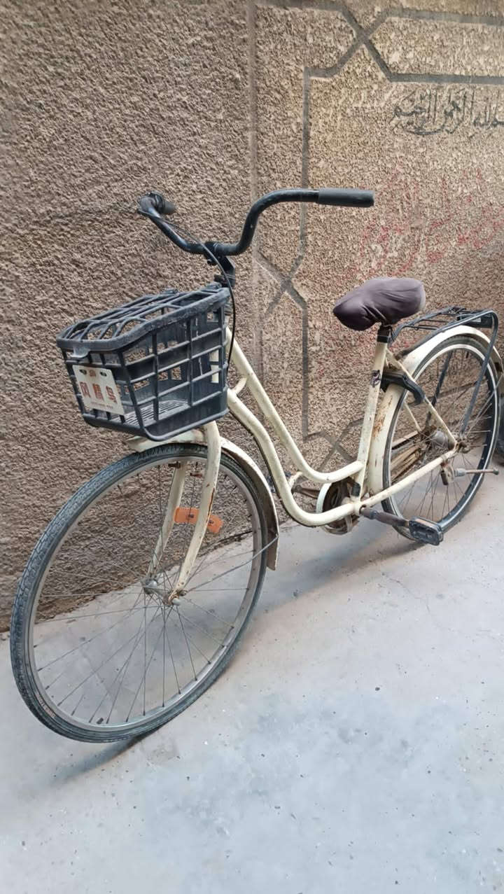 بايسكلات العدد ٢ بناتي بالة نضاف جدا حجم ٢٦
اثنينهن ١٢٥..
الشعب ***********
