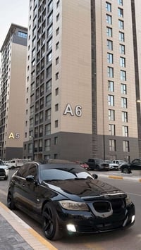 بي ام دبليو E90 • ٢٠١١ • محرك ٢٫٥