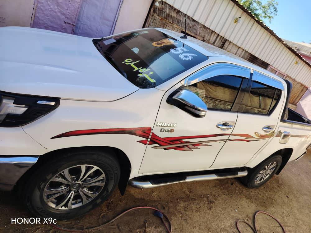 ✨ هايلوكس 2017 - حالة وكالة ✨
​• المواصفات: سعودي (عبداللطيف جميل).
• الممشى: 100 ألف كم (حقيقي).
• المحرك: جاز (ديزل) - أوتوماتيك - فورويل.
• المميزات: بصمة جوة وبرة، لساتك جديدة، خالي ضرب أو كركبة.
​📍 المعاينة: الفاو.
💰 السعر: تواصل في الخاص أو التعليقات.
​📞 واتساب فقط: 0112304975


**إذا كنت صاحب هذا الإعلان وتريد حذفه لأي سبب، رجاءا أرسل رسالة إلى الدعم الفني**