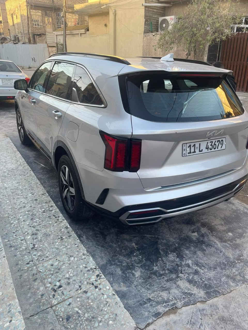 سلام عليكم رمضان كريم 
سورنتو 22 وارد امريكي
فول مواصفات أعلى فئه 
ماشيه 36
حادثها قبق جنطه مثل مموضح بل صور
رقم بغداد ومكاني بغداد
السعر 265
رقم ***********
