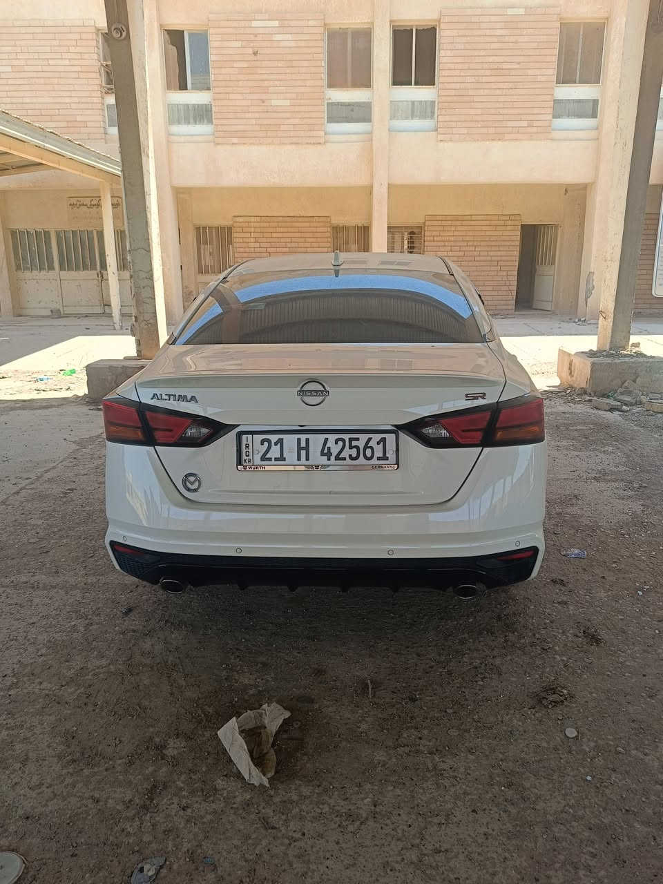 سلام عليكم
نيسان التيما SRموديل 24 خليجي شركة السور 
ماشيه 11 الف كفاله عامه مراوس بالتيما 24 امريكي 
المكان ديالى.خانقين
***********

