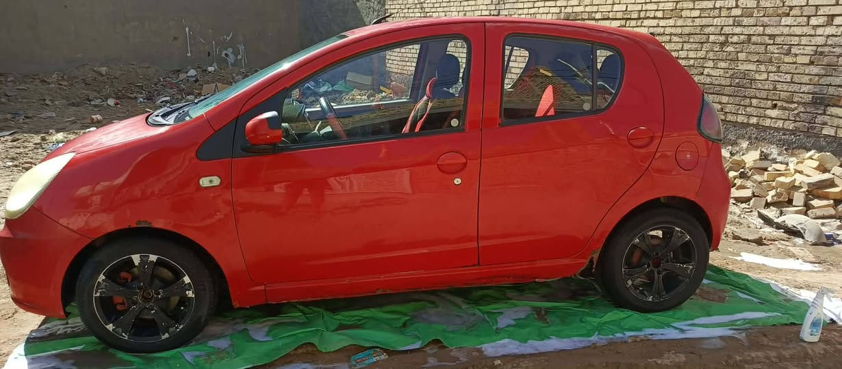 جلي باندا جهازه من كلشي فقط تبريد نقص غاز
كشر بلادي نقطة صبغ ما بيها كير ومكينه محرك مكفوله تخم تايرات مكانها بابل 
سعر 42 بيه مجال حك الجيه


**إذا كنت صاحب هذا الإعلان وتريد حذفه لأي سبب، رجاءا أرسل رسالة إلى الدعم الفني**