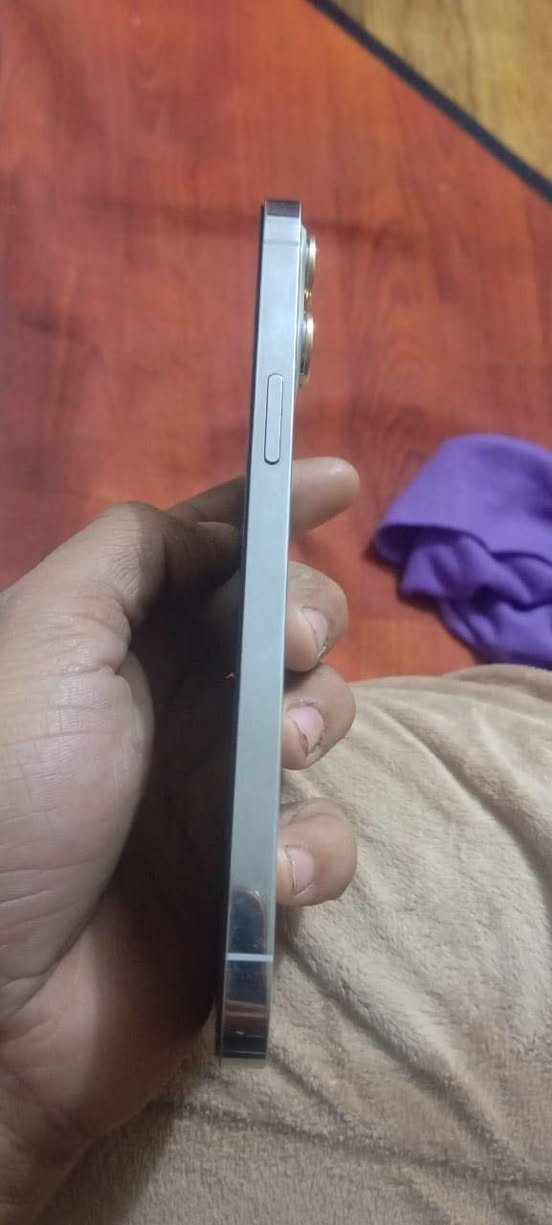 سلام عليكم ايفون 12برو ماكس امريكي ذاكره 256 بطاريه 79 الجهاز وتر برو ما ملعوب بي خلاص نضافته 
90 بل100 السعر 550وبي مجال حك الجيه رقمي بي واتساب ***********
ول اتصال ***********
