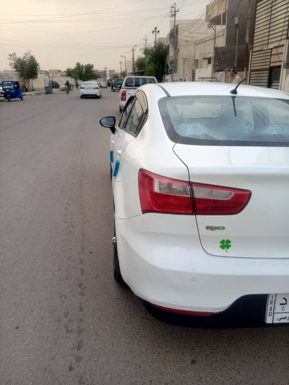 سيارة كيا ريو رقم بغداد 2016خليجي محرك 1600تبريد بارد ثلج مكينه وكير وصدر امامي وخلفي ممتاز تأيرات نص عمر صدر مكفول وكشر حلو فقط قطعه وحده سيارة بلادي مال بيت تجي گلب وشوف اي استفسار الاتصال على رقم ***********
