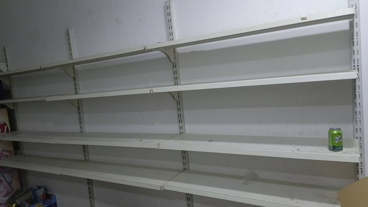 سلام عليكم غراض محل للبيع جدد
ميز جام خانه العدد2
سلات جبس العدد3 كارتونيه وسلات
الرفوف العدد15
الاستفسار اتصل ***********
