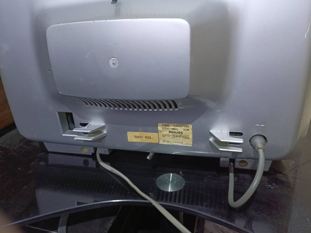 للبيع 
تلفزيون أسود أبيض (ڤلبس.PHILIPS) ياباني المنشأ صناعه السبعينات..
حجم 14 بوصه نظافه عاليه جدا شغال وبحاله ممتازه خالي من التصليح نهائيا بلاد وضع شركه شرط الفحص والضمان 
للاستفسار (***********) متواجد واتساب ماسنجر يوجد توصيل 
((السعر ٦٥ الف مع التوصيل))
