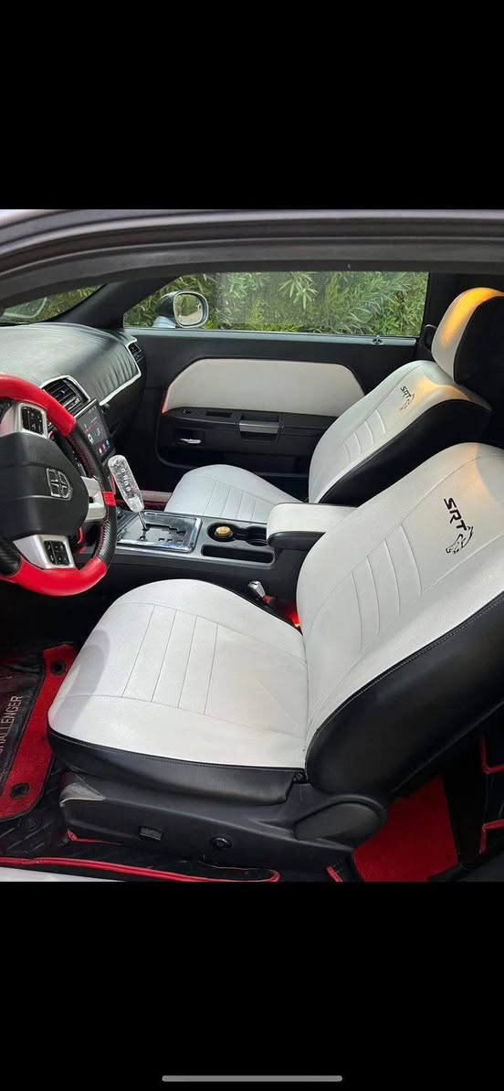 جالنجر البيع موديل 2014كير ومحرك مكفول مكينه5700هيمي
مكان بغداد الدورة حي صحة رقم الهاتف***********
سعره105وبيه مجال
