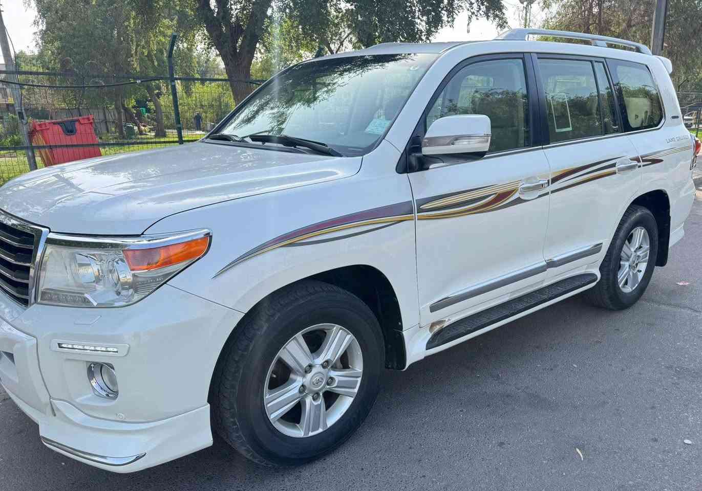 للبيع لاندكروز موديل 13
رقم بغداد دولي الجديد 
ماشيه  180  الف  اصل
مكفوله كفاله عامه جديده 
السياره بريميه اصل
السعر 335 ورقه وبيها مجال 
الأتصال على الرقم مكلف بنشر
***********
